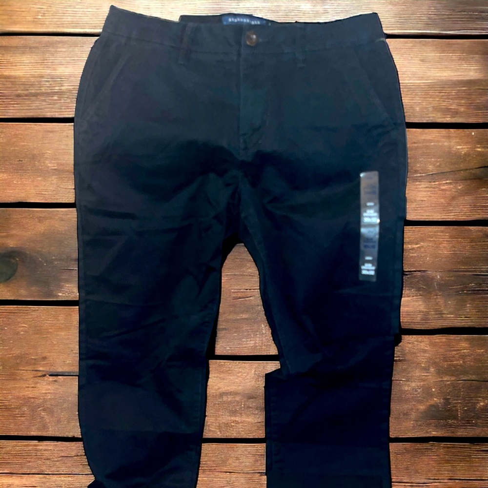 NWT Aeropostale Men’s Slim Straight Stretch Black Pants